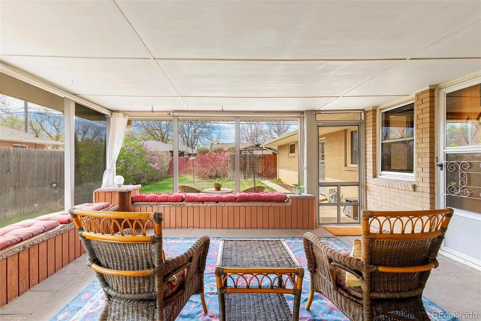 04122026182141 1600 37