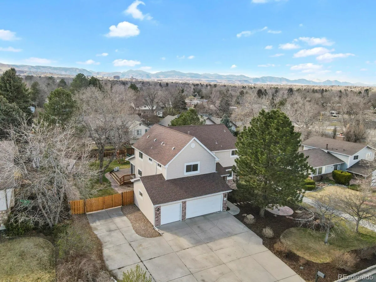 145 S Yarrow Street Lakewood CO 80226 | MLS #REC9858159 07202026004444 1200 32