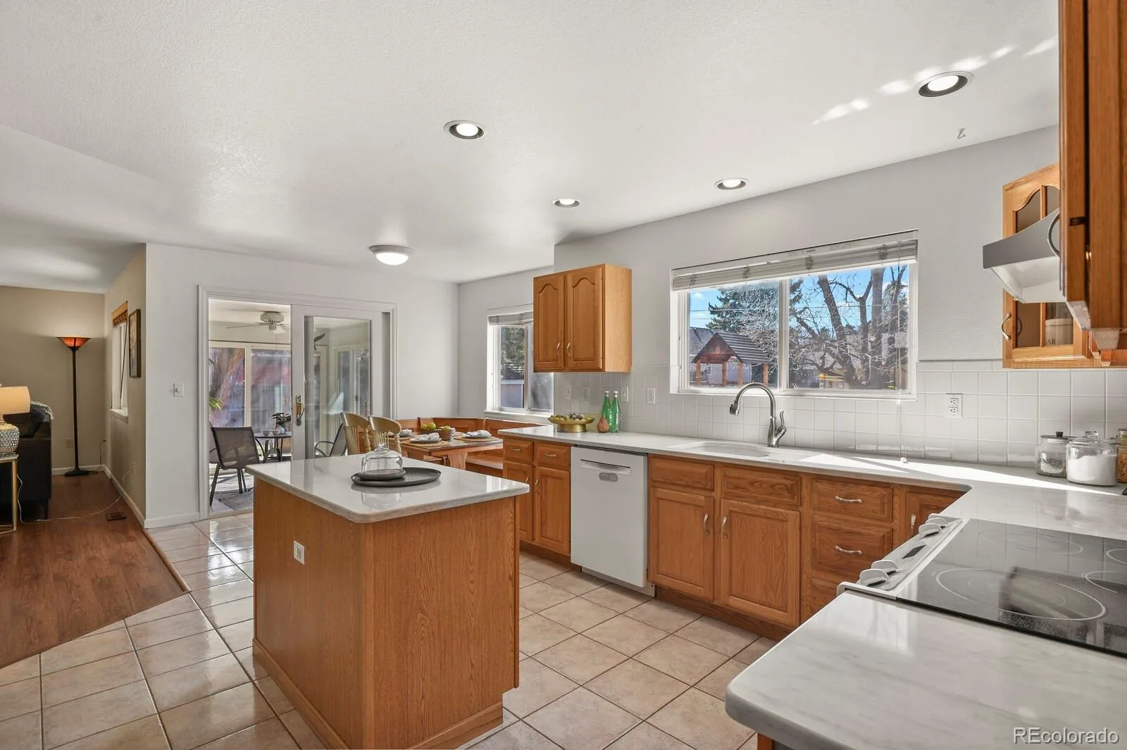 145 S Yarrow Street Lakewood CO 80226 | MLS #REC9858159 07202026004444 1600 15