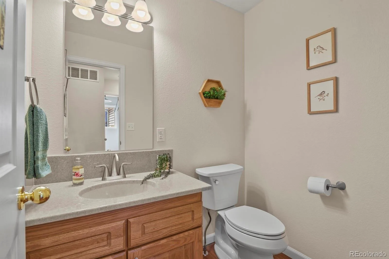 145 S Yarrow Street Lakewood CO 80226 | MLS #REC9858159 07202026004444 1600 20