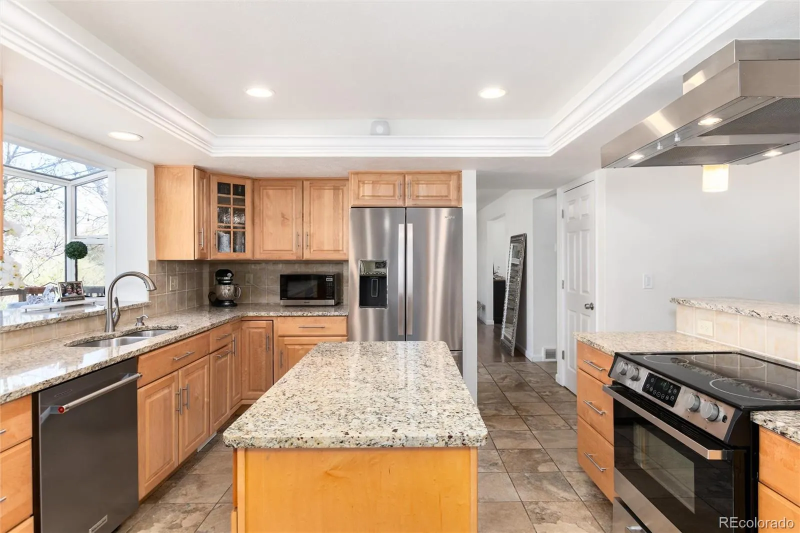 04032026222140 1600 11