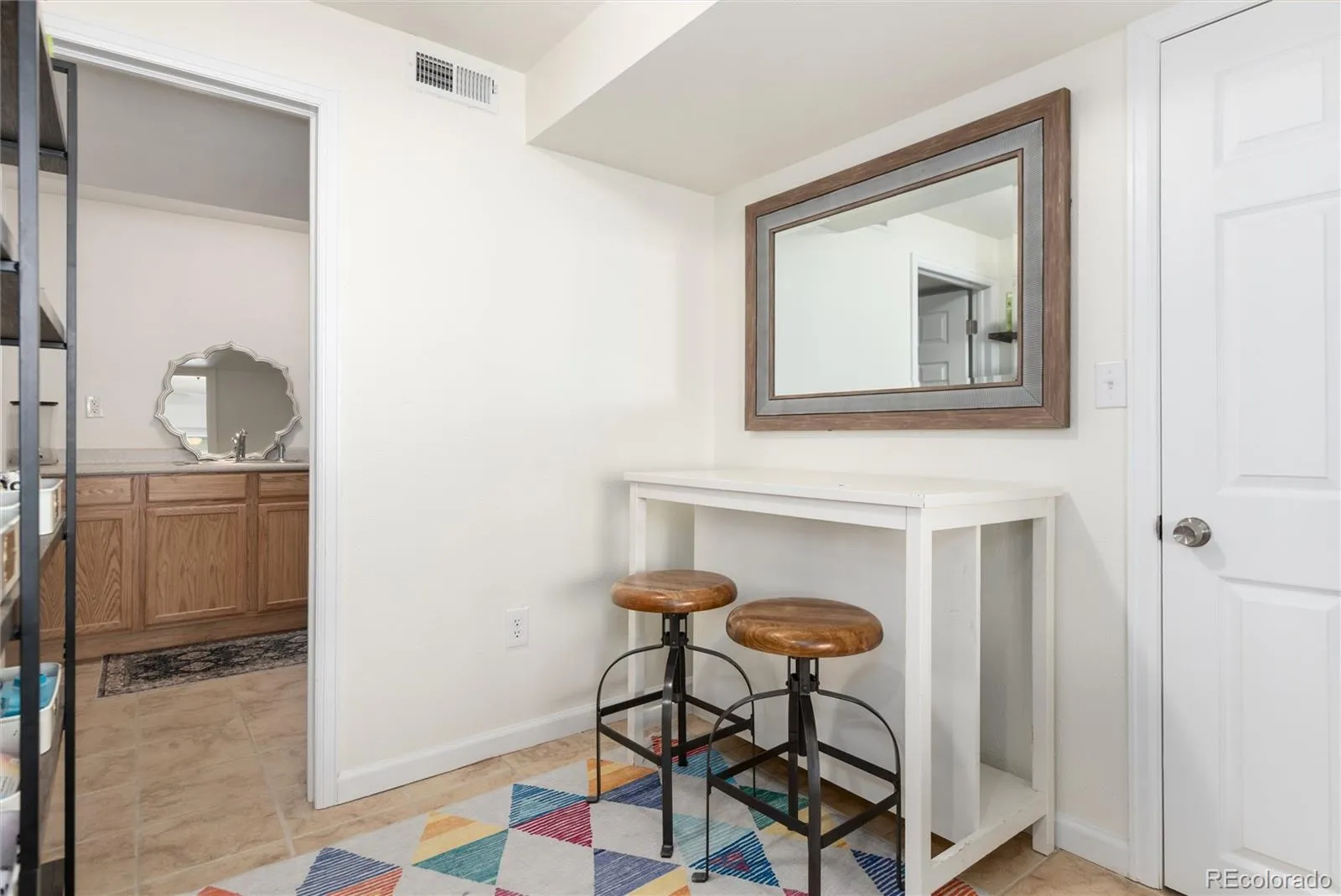 04032026222140 1600 28