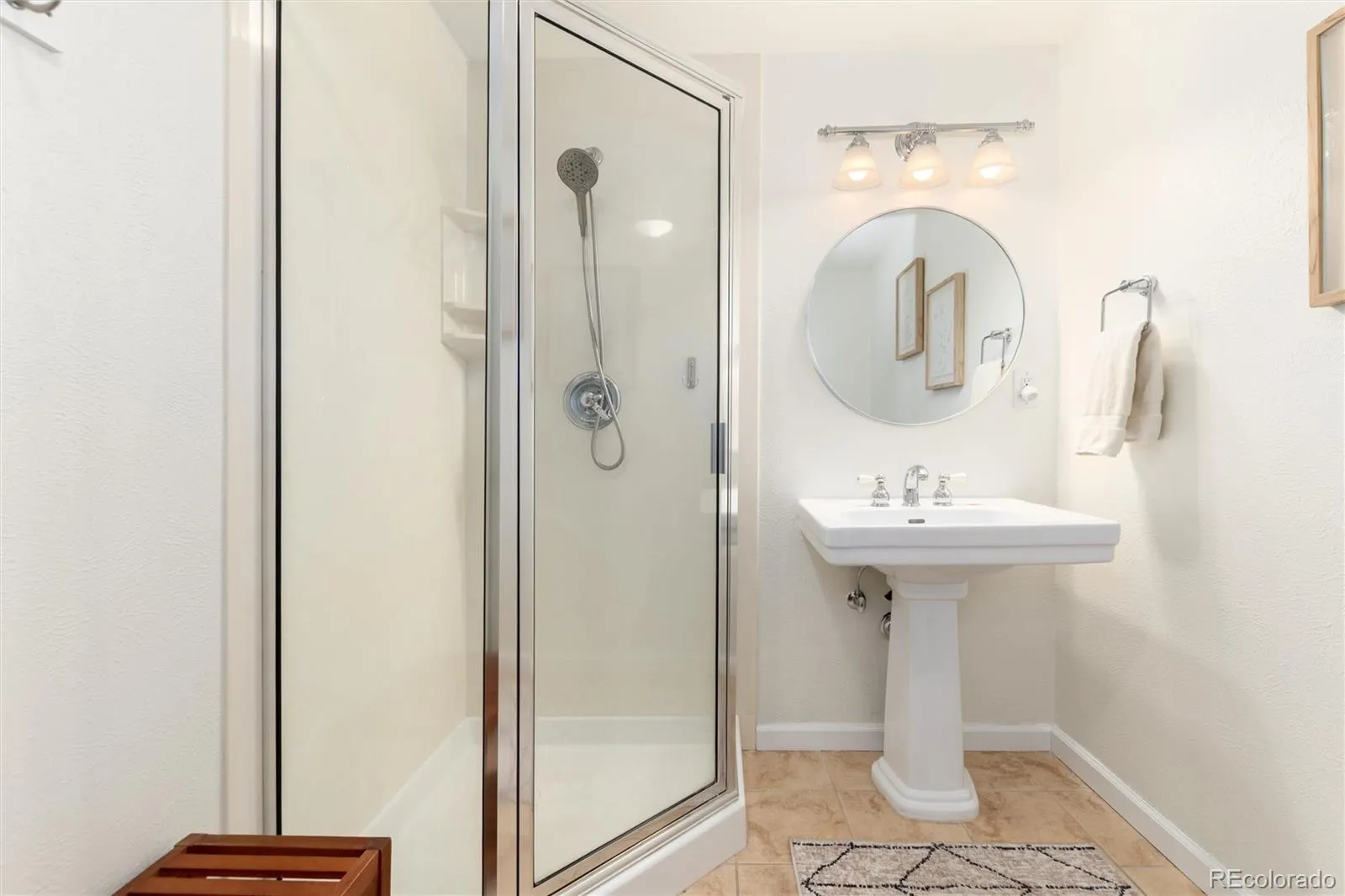 04032026222140 1600 29