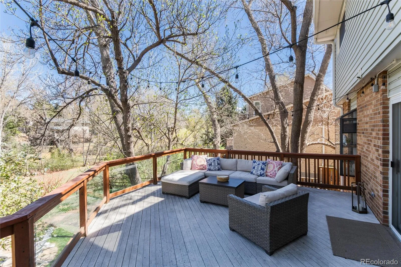 04032026222140 1600 31