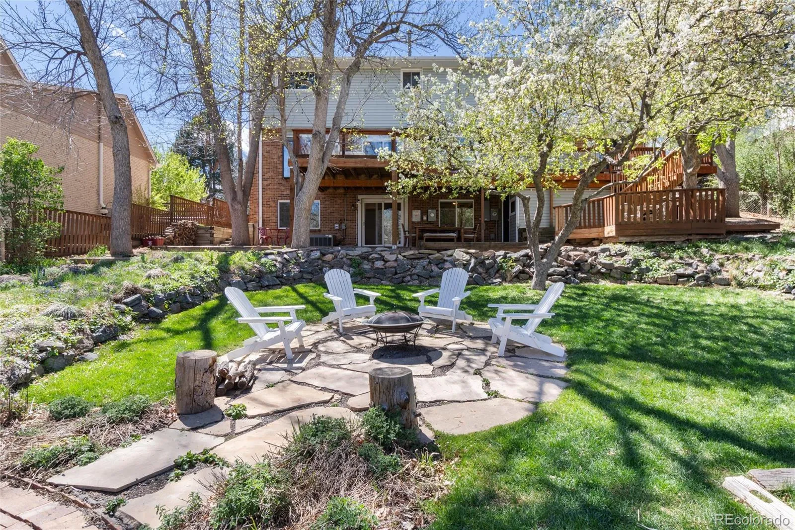 04032026222140 1600 37