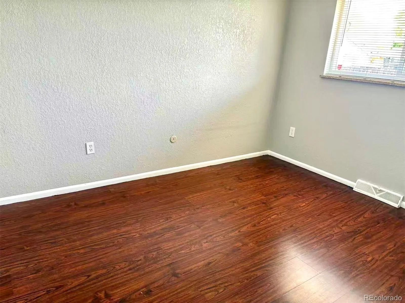 04182026182226 1600 28