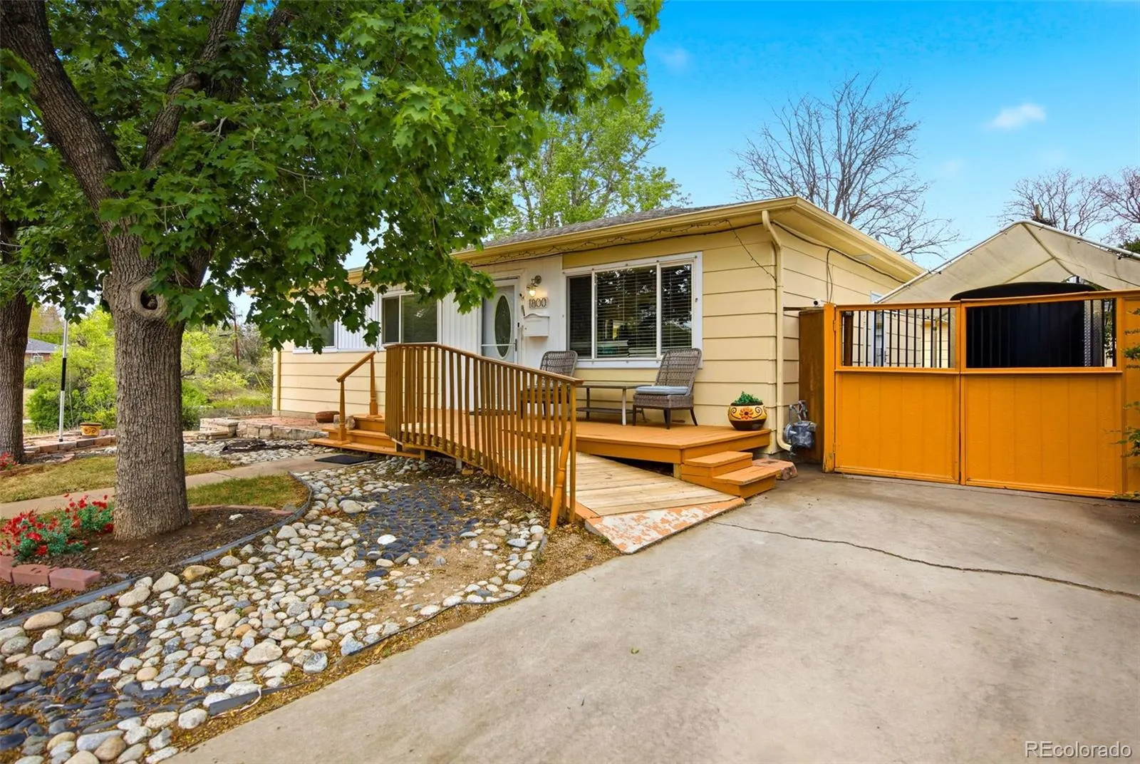 1800 S Vrain Street Denver CO 80219 MLS #REC9858894 05252026044404 1600 10