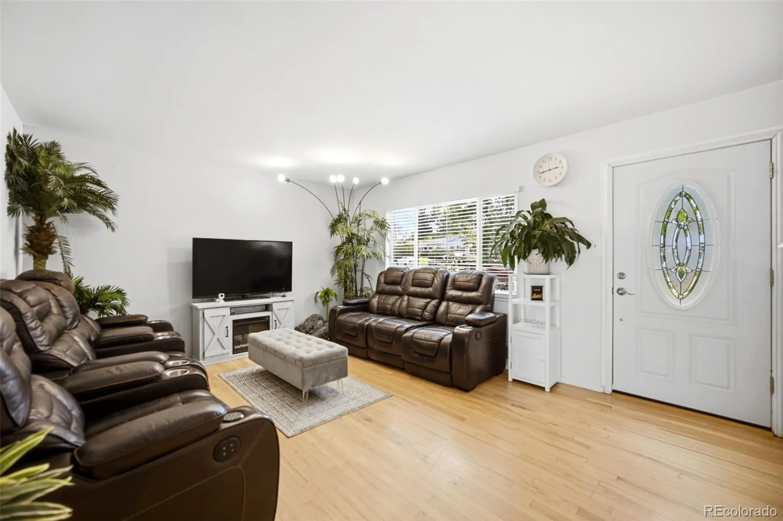 1800 S Vrain Street Denver CO 80219 MLS #REC9858894 05252026044404 1600 17