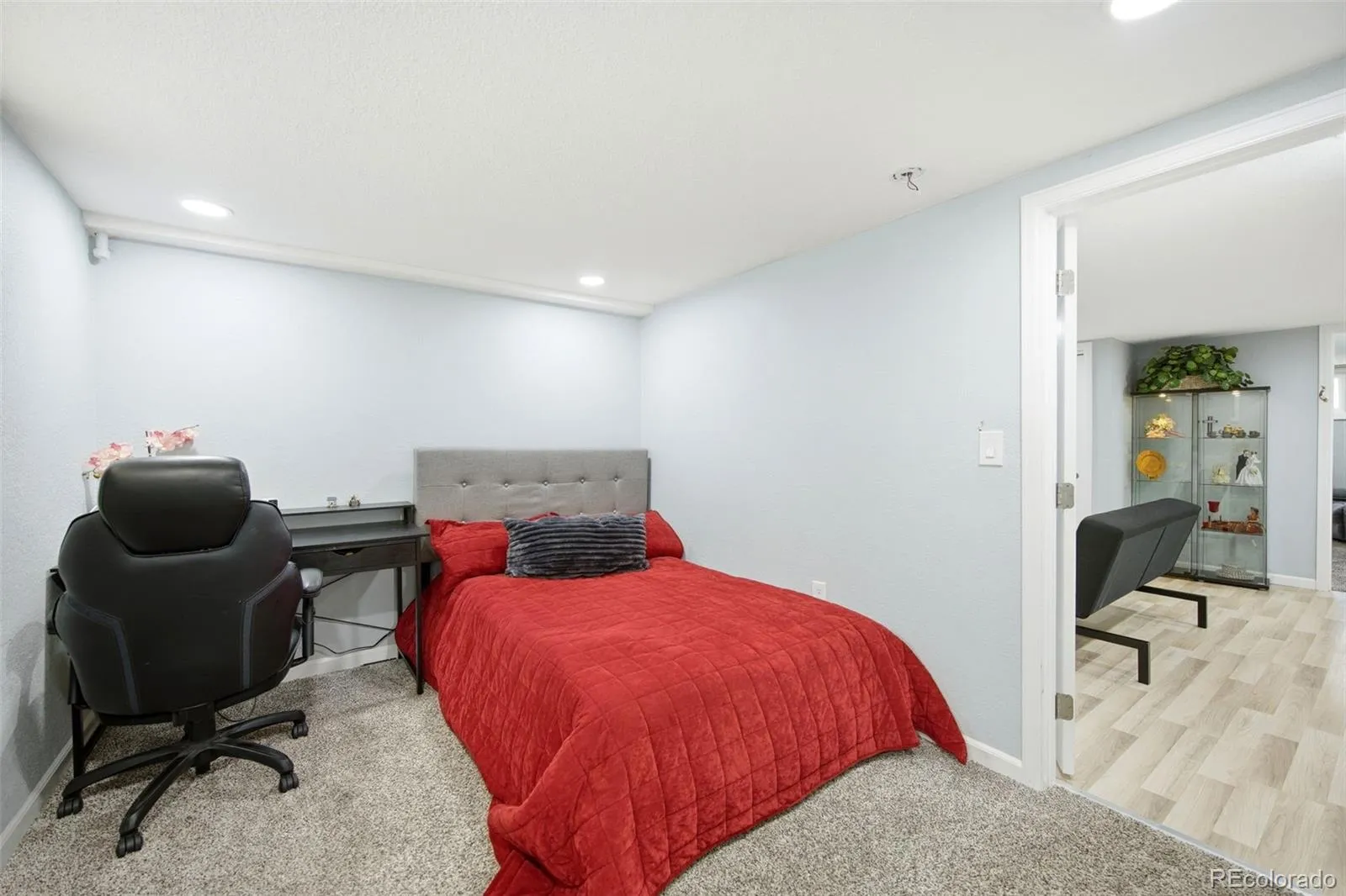 1800 S Vrain Street Denver CO 80219 MLS #REC9858894 05252026044404 1600 34