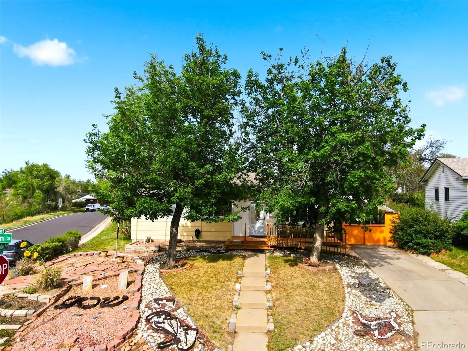 1800 S Vrain Street Denver CO 80219 MLS #REC9858894 05252026044404 1600 6