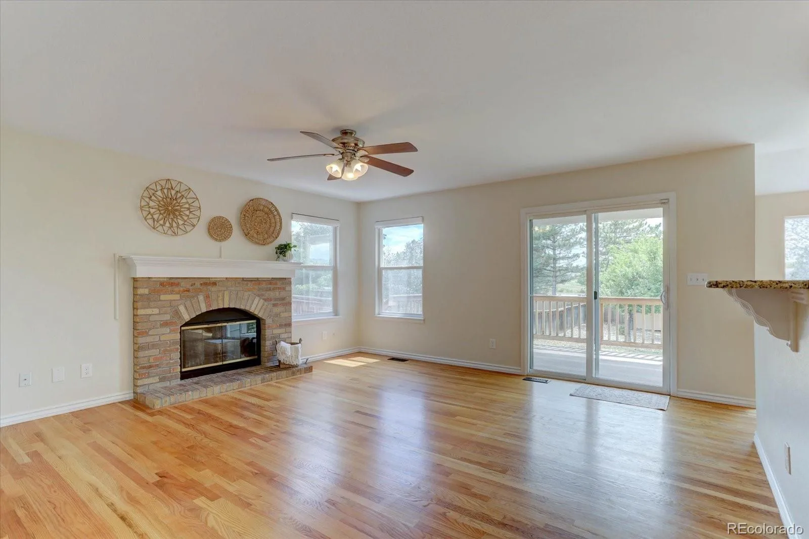 9927 Spring Hill Lane Highlands Ranch CO 80129 | MLS #REC9859488 08192026050002 1600 15