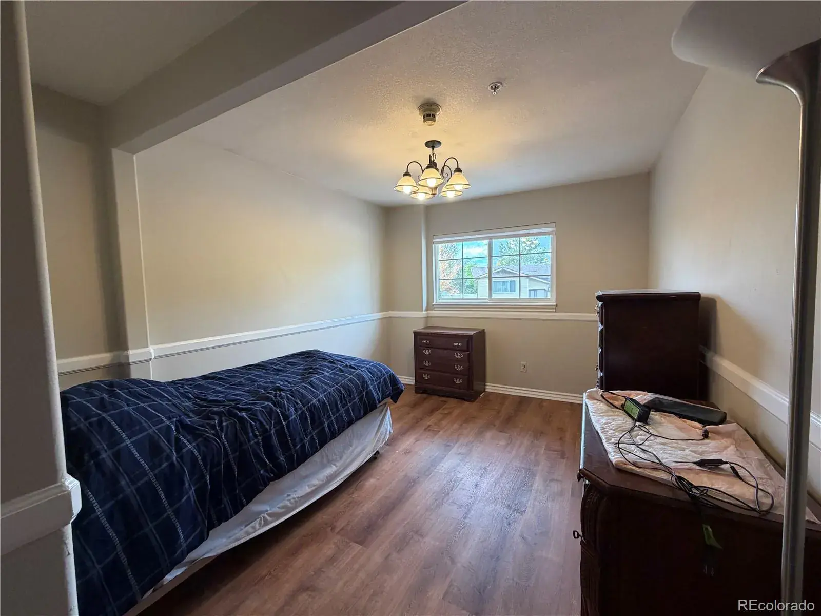 10112025034201 1600 19