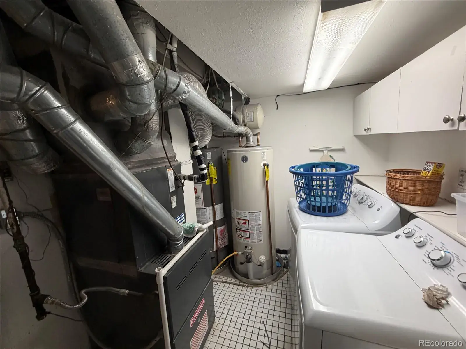 10112025034201 1600 33