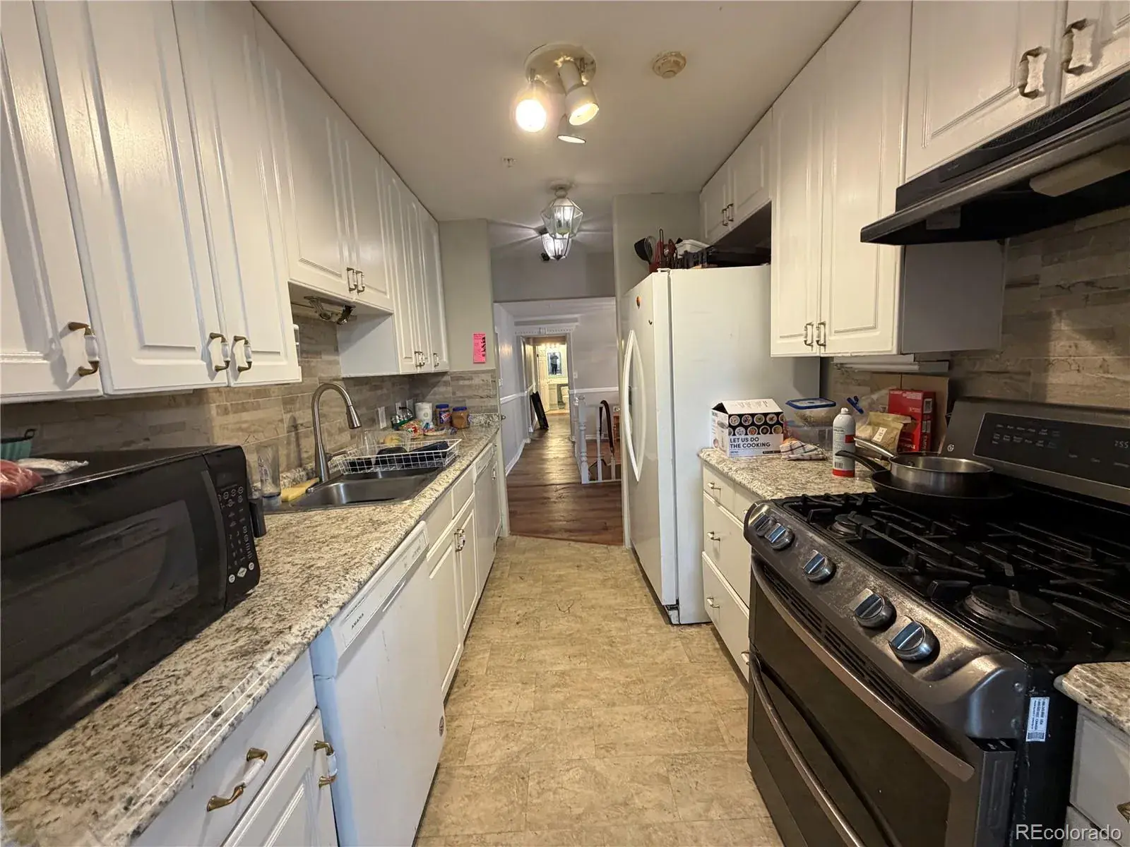 10112025034201 1600 7