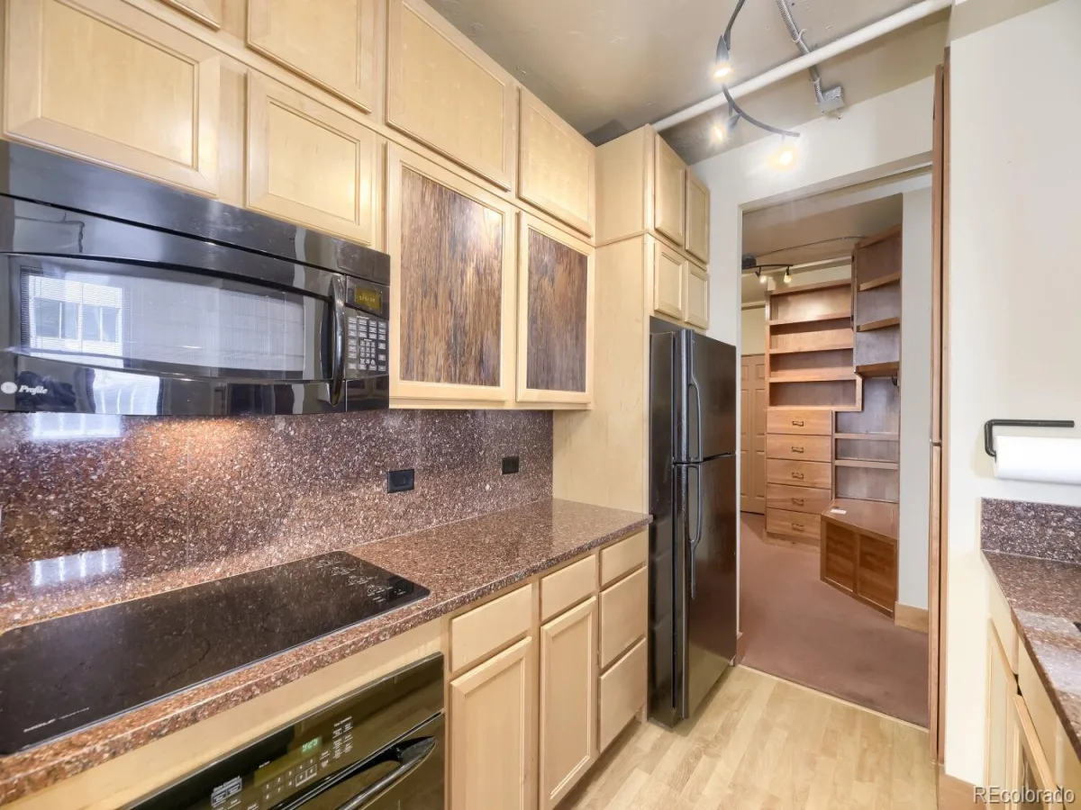 444 17th Street #1003 Denver CO 80202 MLS #REC9862806 06262026200757 1200 33
