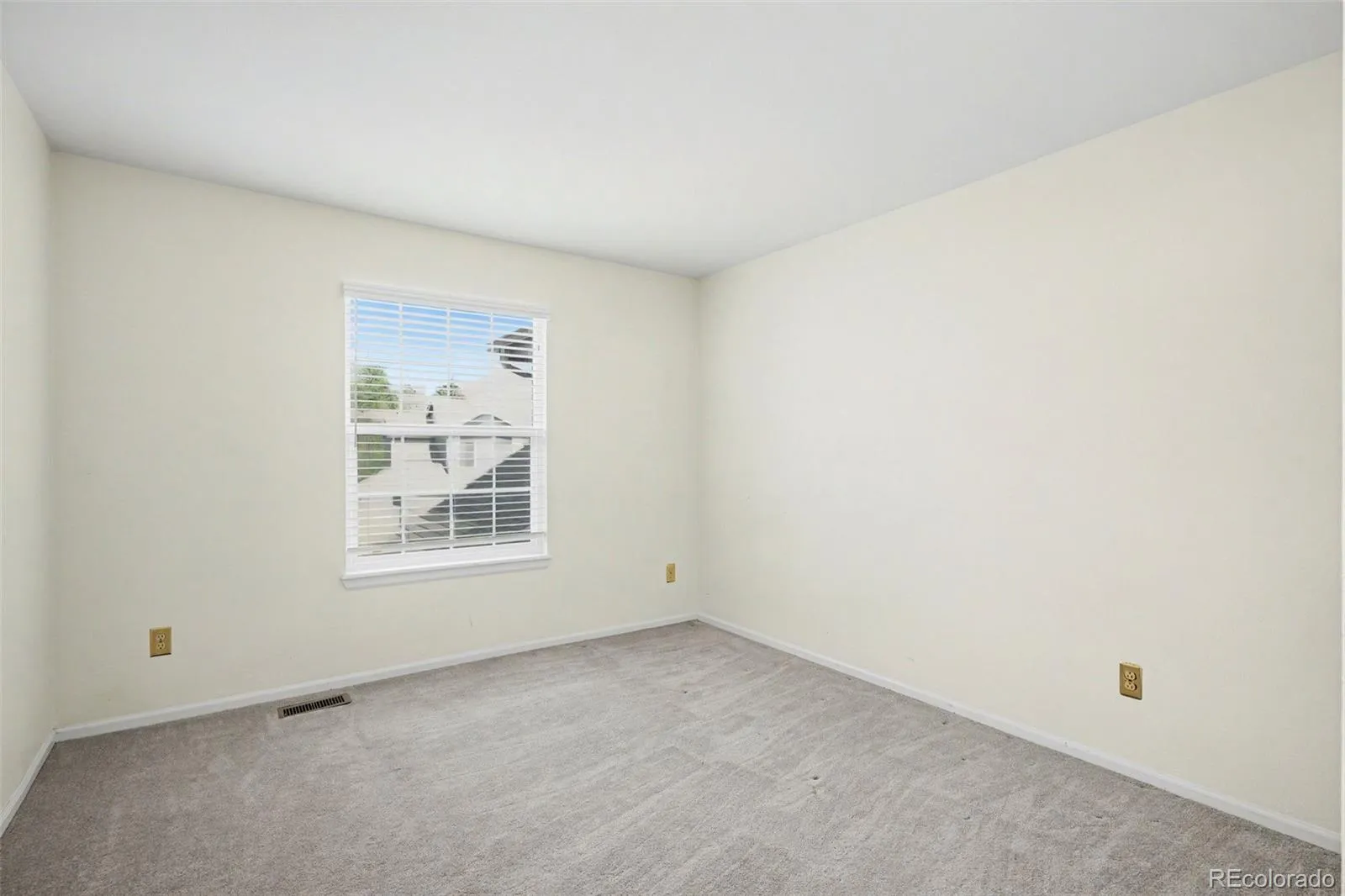 9231 Millcreek Court Highlands Ranch CO 80126 MLS #REC9863177 04292026212218 1600 22