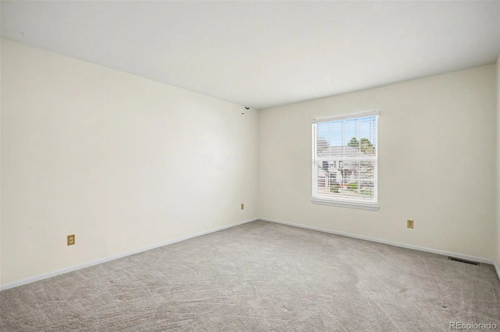 9231 Millcreek Court Highlands Ranch CO 80126 MLS #REC9863177 04292026212218 1600 24