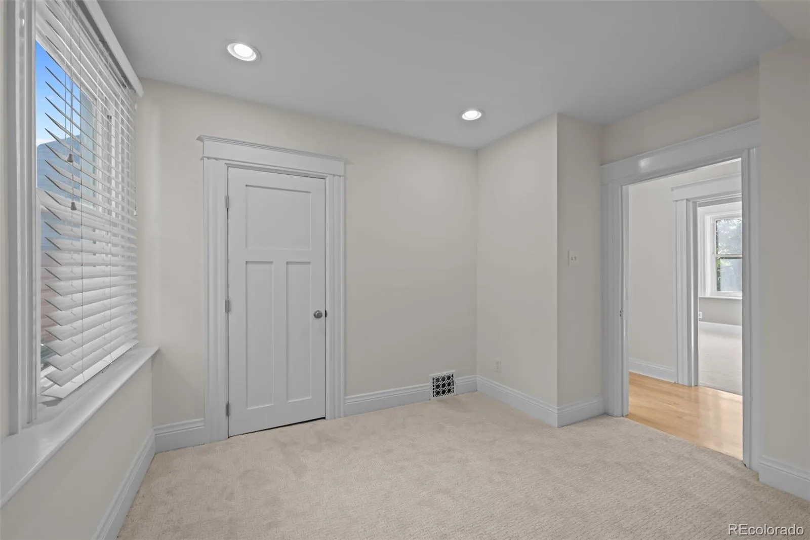 04142026185723 1600 33