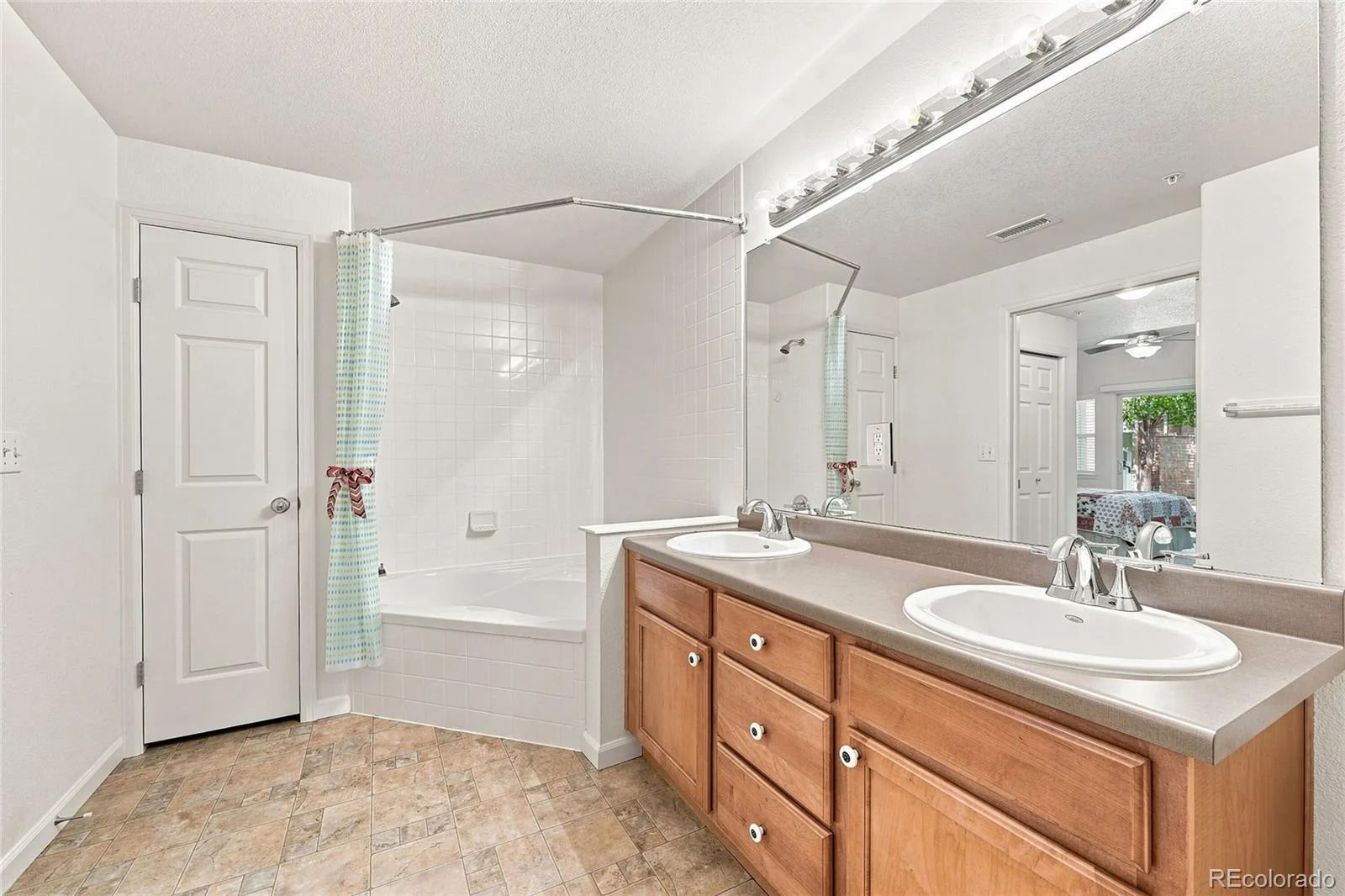 5800 Tower Road #2304 Denver CO 80249 | MLS #REC9869832 08172026211544 1600 12