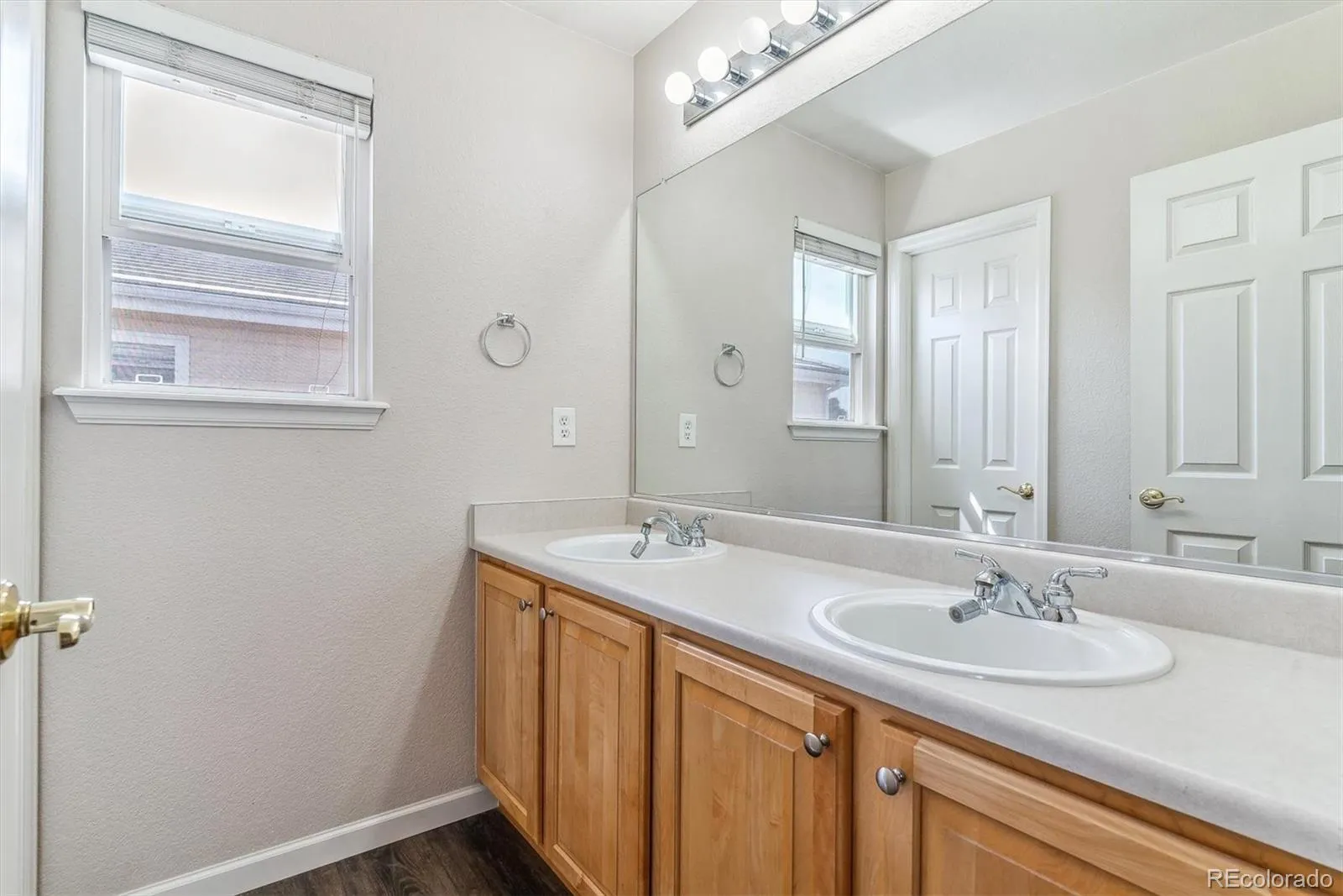 9109 Ironwood Way Highlands Ranch CO 80129 MLS #REC9869972 04292026034736 1600 35