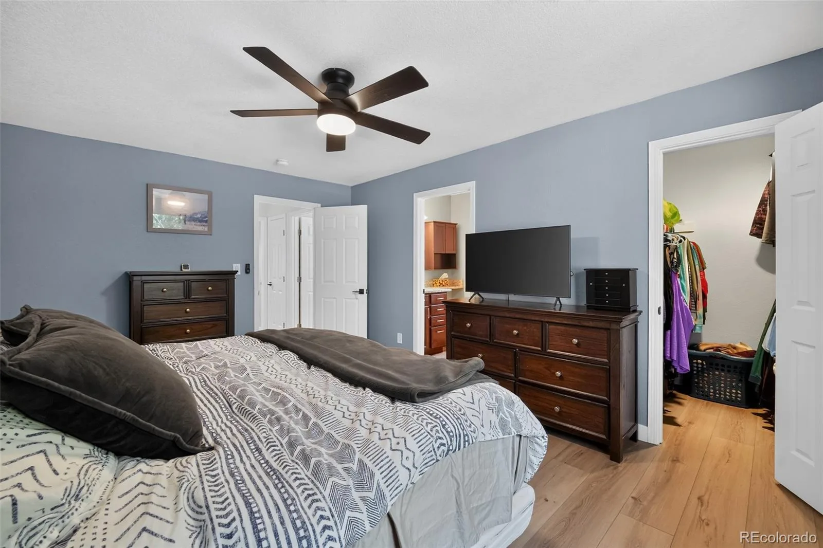 10579 W Warren Drive Denver CO 80227 | MLS #REC9871611 08032026151657 1600 14