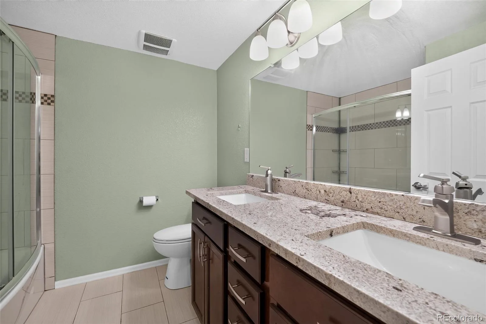 10579 W Warren Drive Denver CO 80227 | MLS #REC9871611 08032026151657 1600 24