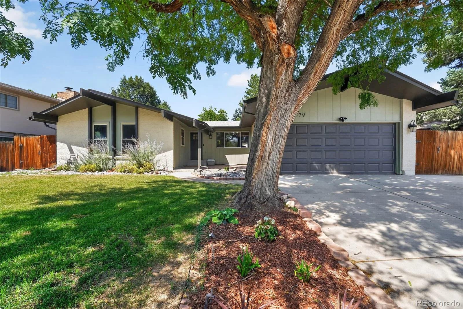 10579 W Warren Drive Denver CO 80227 | MLS #REC9871611 08032026151657 1600 34