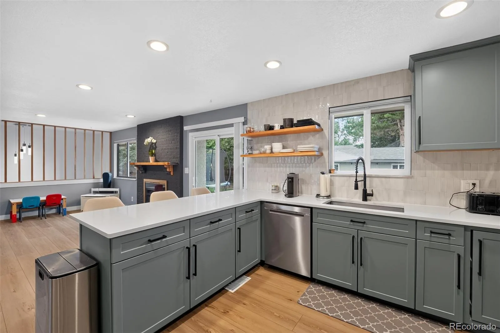 10579 W Warren Drive Denver CO 80227 | MLS #REC9871611 08032026151657 1600 5