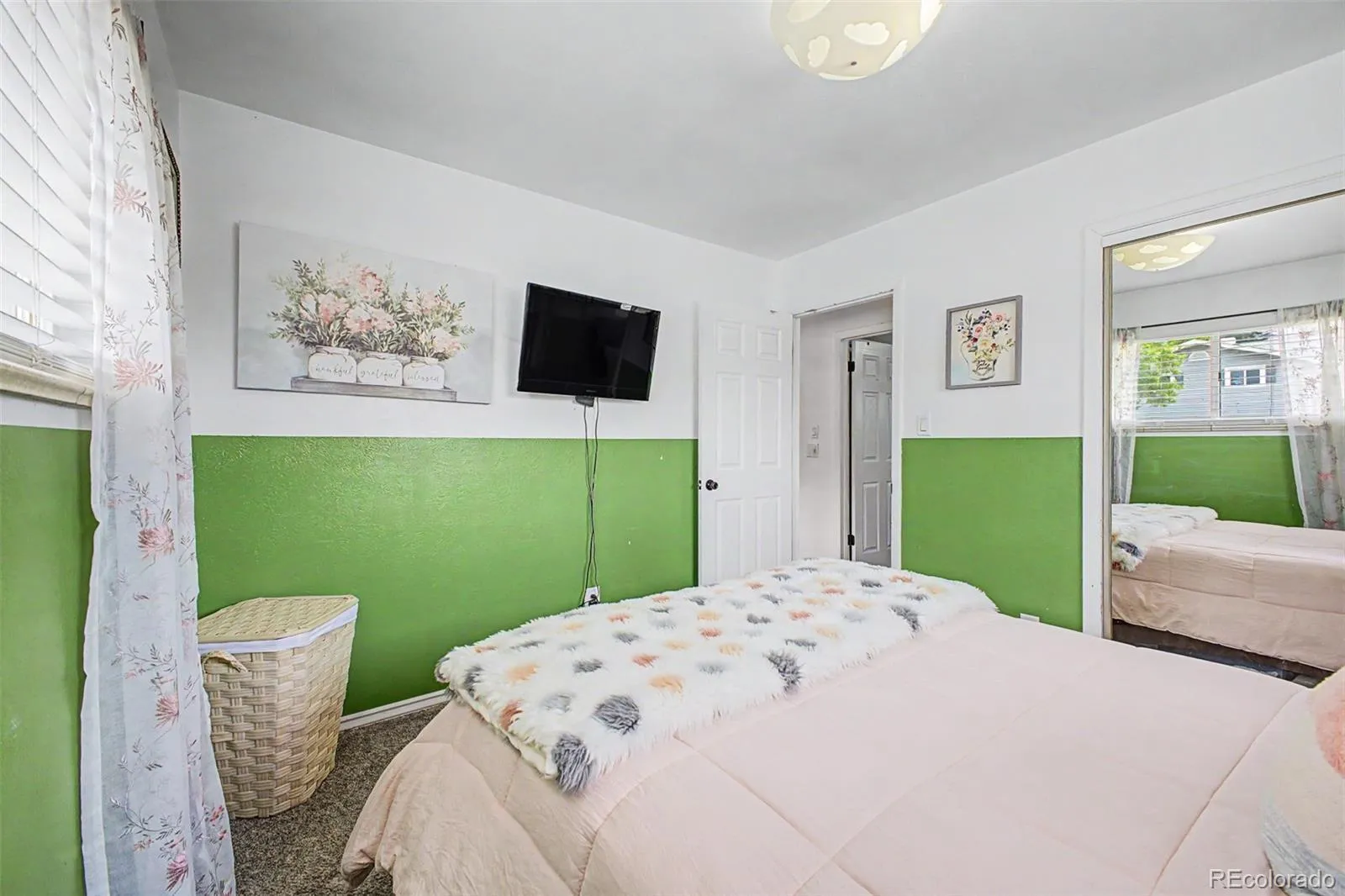 04122026142143 1600 16