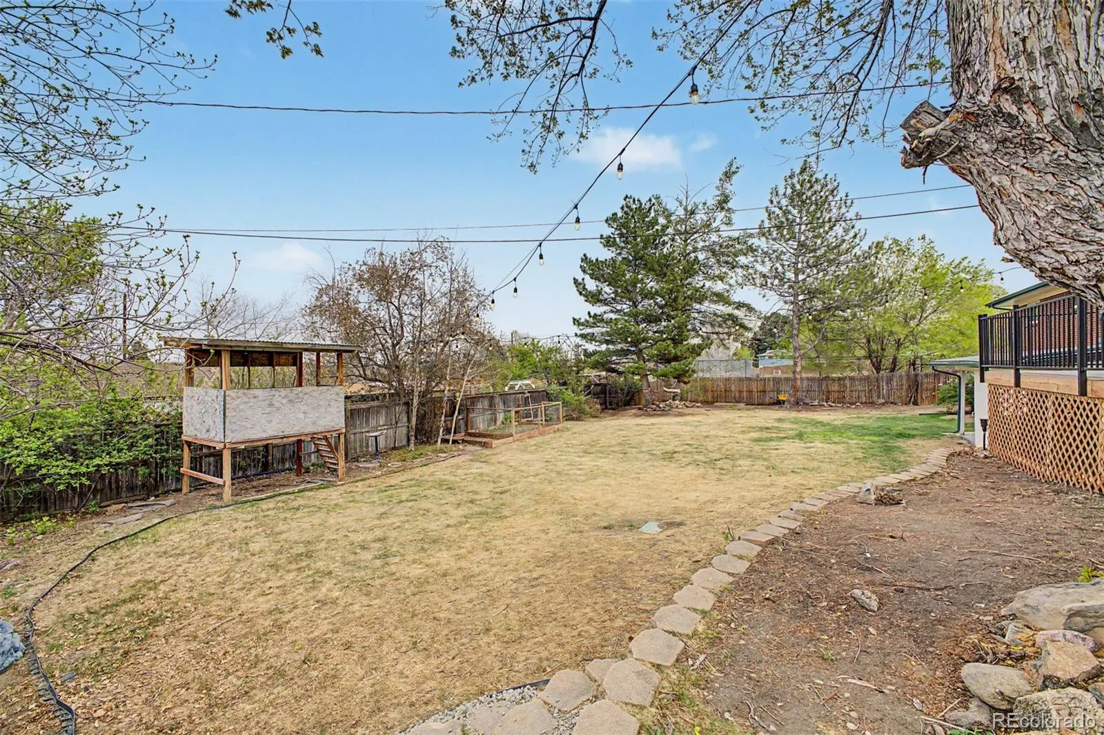 04122026142143 1600 35