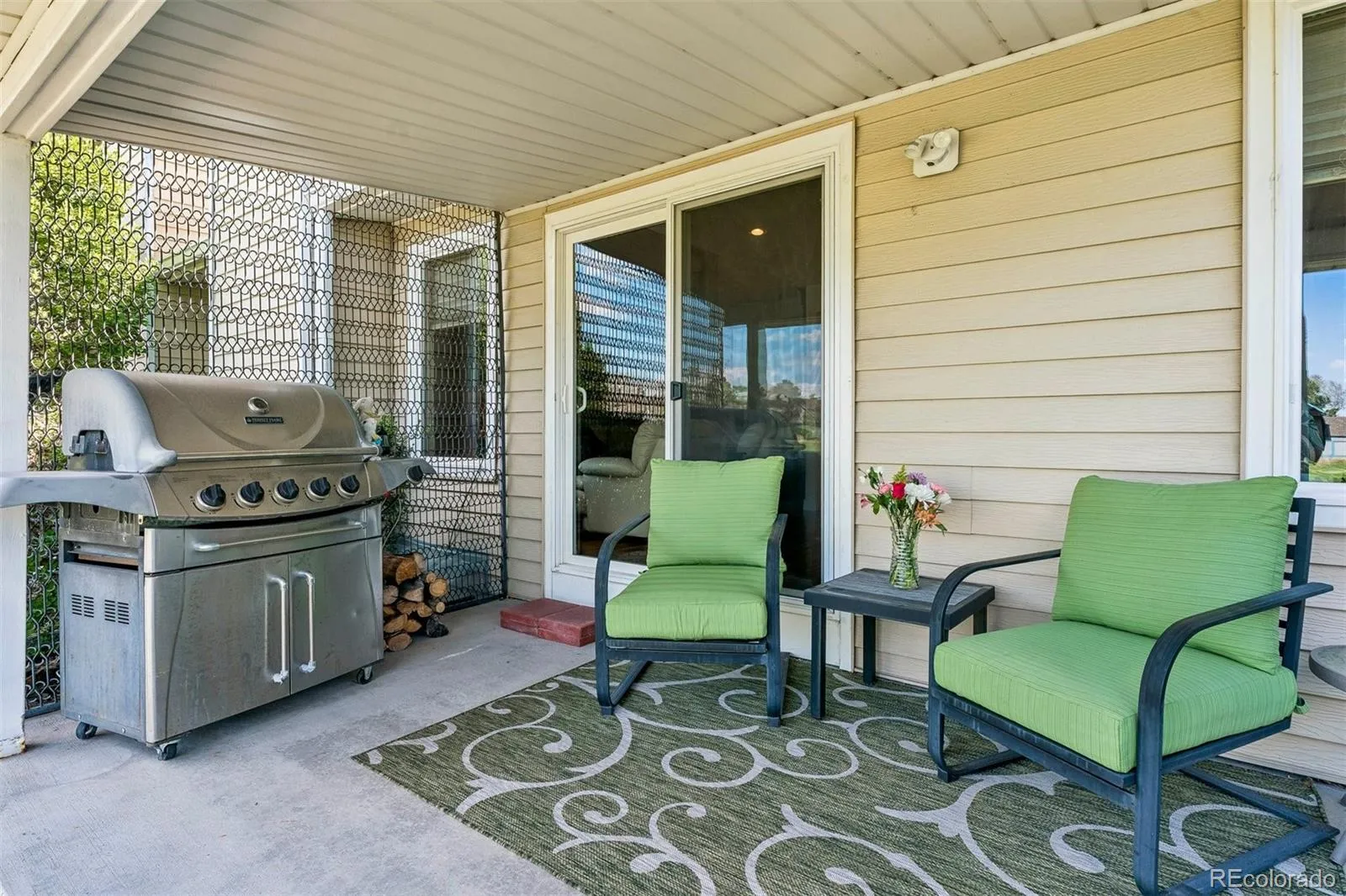 2446 S Vaughn Way #E Aurora CO 80014 MLS #REC9872685 05032026022029 1600 17