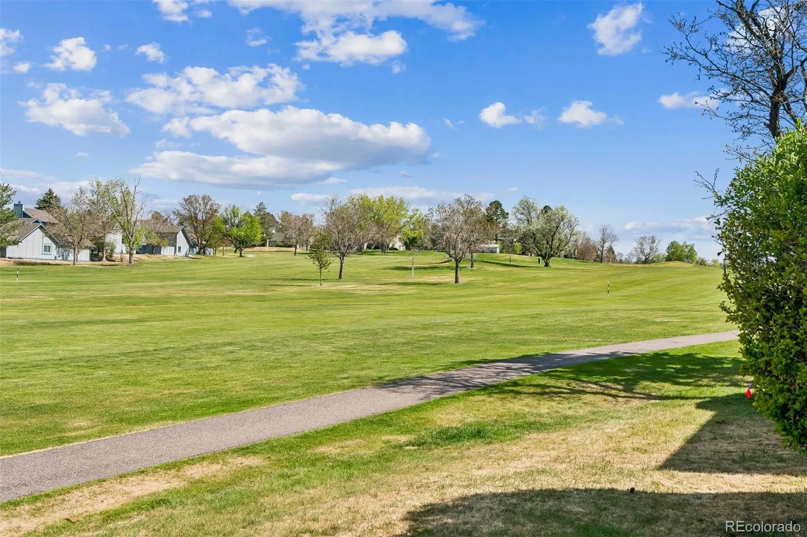 2446 S Vaughn Way #E Aurora CO 80014 MLS #REC9872685 05032026022029 1600 20