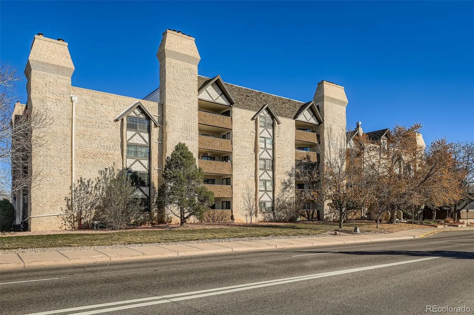 7255 E Quincy Avenue #403 Denver CO 80237 MLS #REC9874227 04102026182656 1600 17