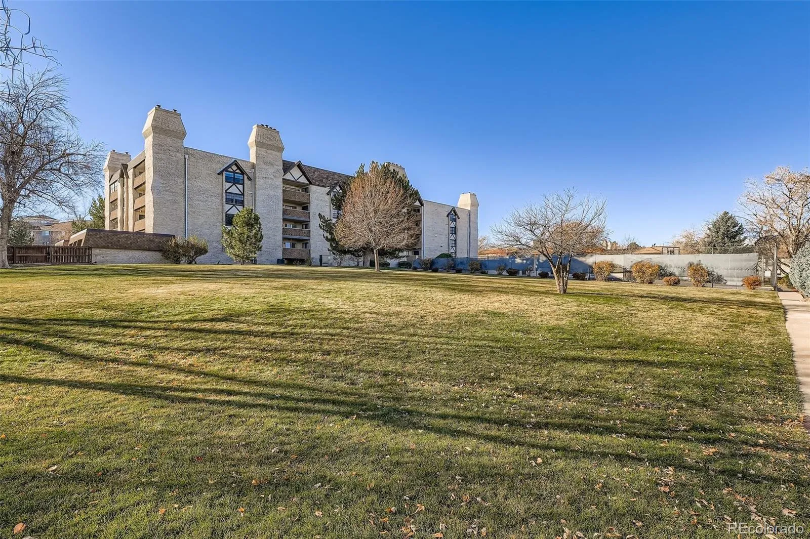 7255 E Quincy Avenue #403 Denver CO 80237 MLS #REC9874227 04102026182656 1600 21