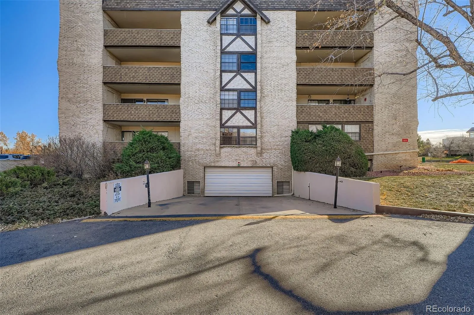 7255 E Quincy Avenue #403 Denver CO 80237 MLS #REC9874227 04102026182656 1600 22