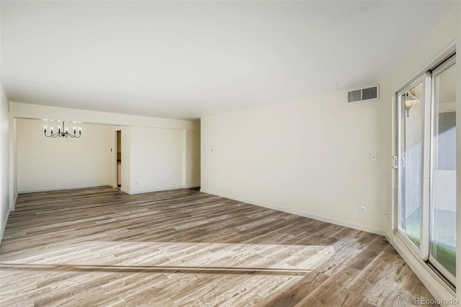 7255 E Quincy Avenue #403 Denver CO 80237 MLS #REC9874227 04102026182656 1600 7