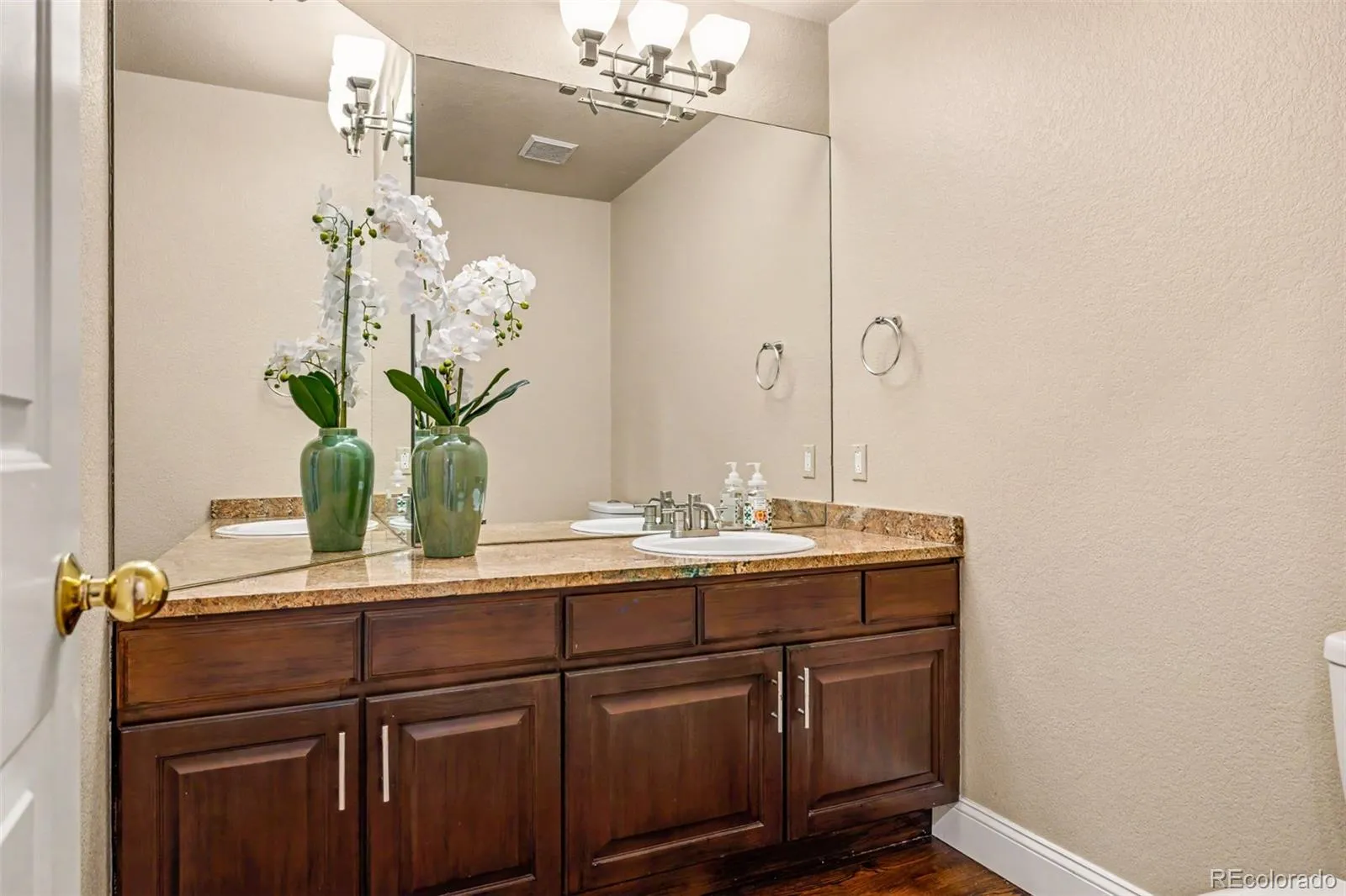 04172026163112 1600 19