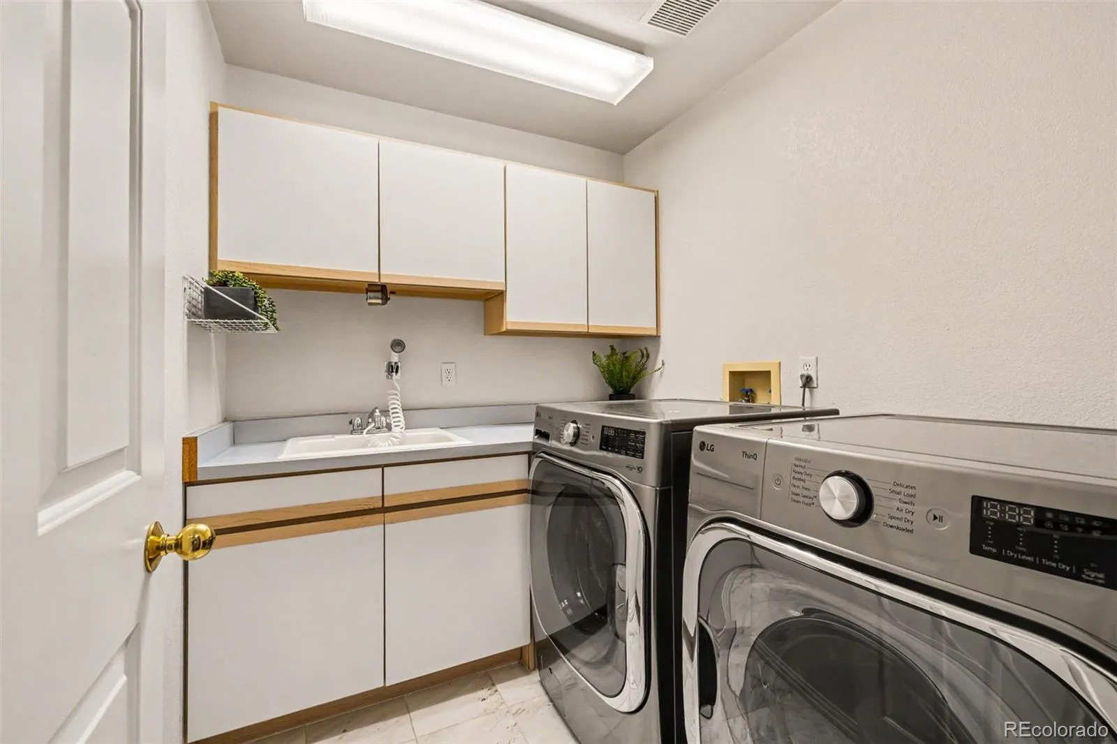 04172026163112 1600 42