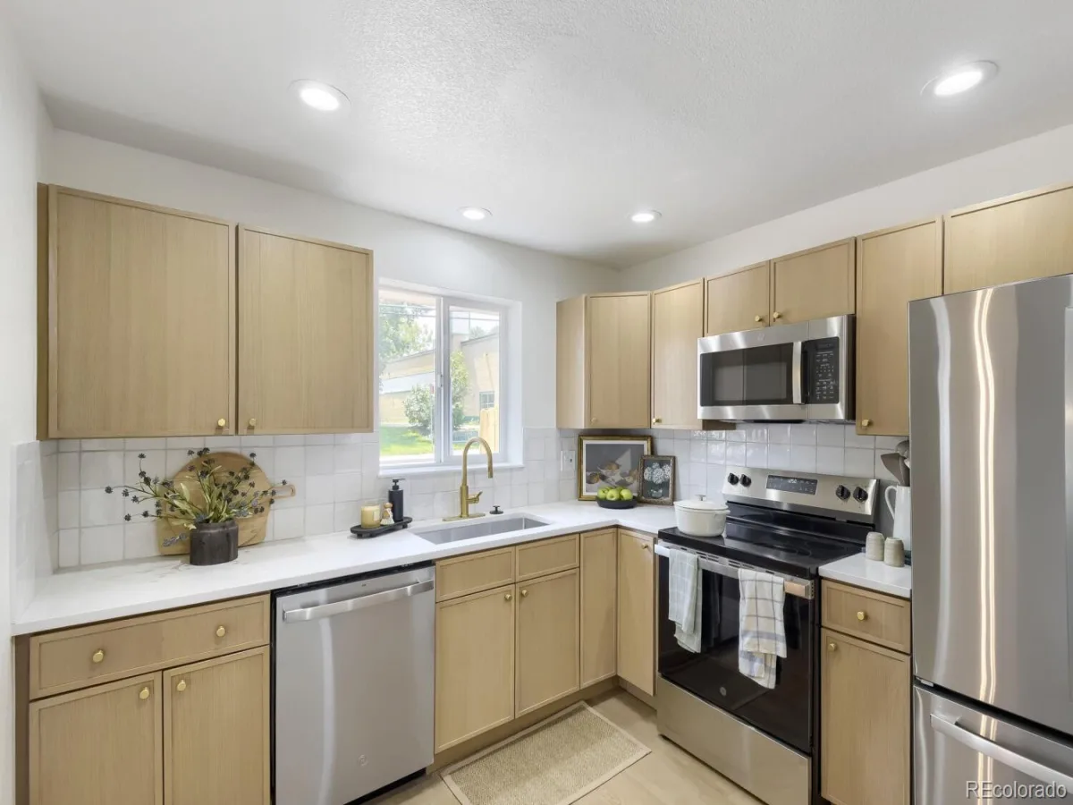3501 Holly Street Denver CO 80207 | MLS #REC9877420 08062026204803 1200 6