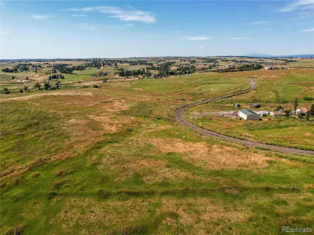 44324 N Wrangle Court Parker CO 80138 | MLS #REC9880367 03092025090704 640 4