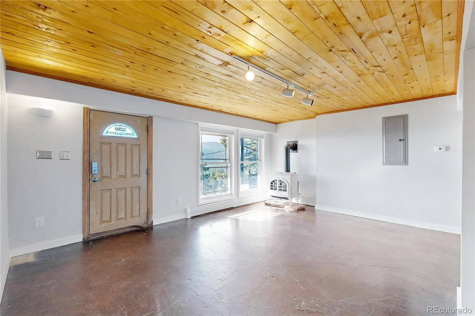 32391 Lodgepole Drive Evergreen CO 80439 | MLS #REC9882493 08112026032444 1600 23
