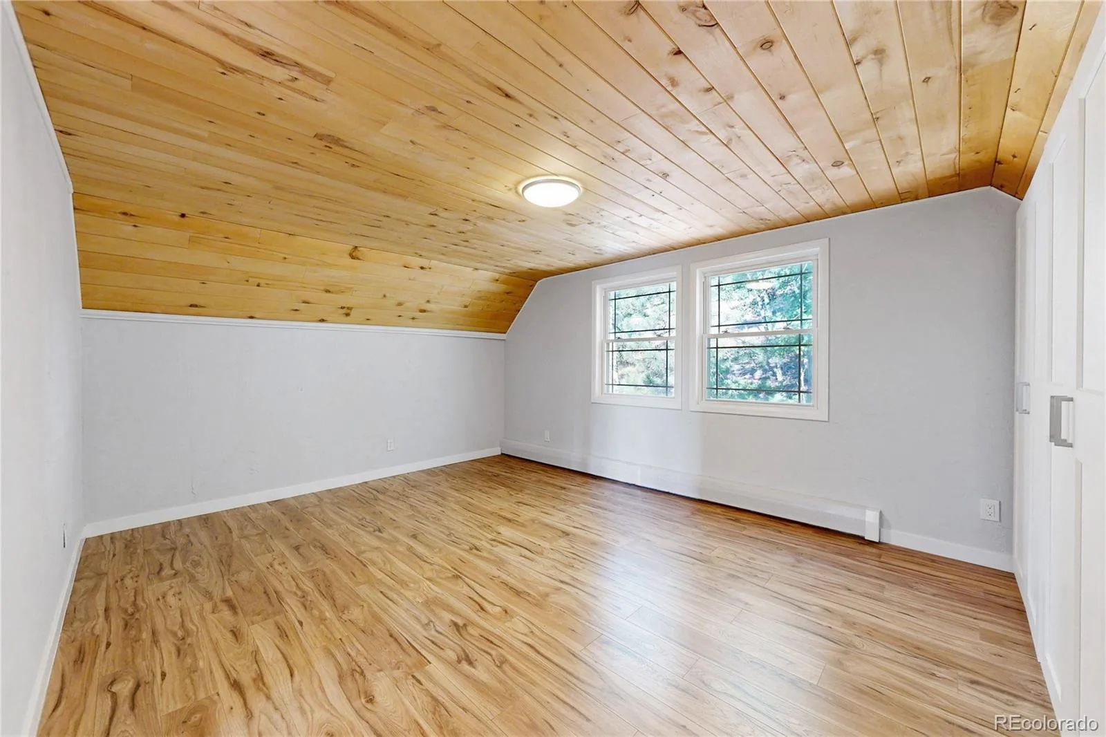 32391 Lodgepole Drive Evergreen CO 80439 | MLS #REC9882493 08112026032444 1600 35