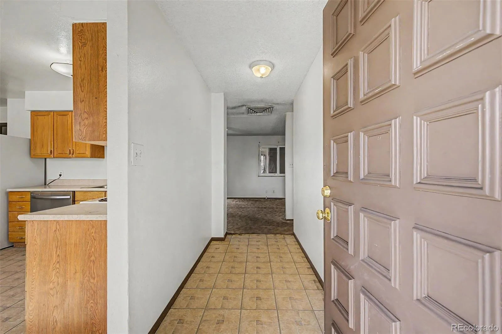 5009 Uvalda Street Denver CO 80239 MLS #REC9884140 04232026133915 1600 2