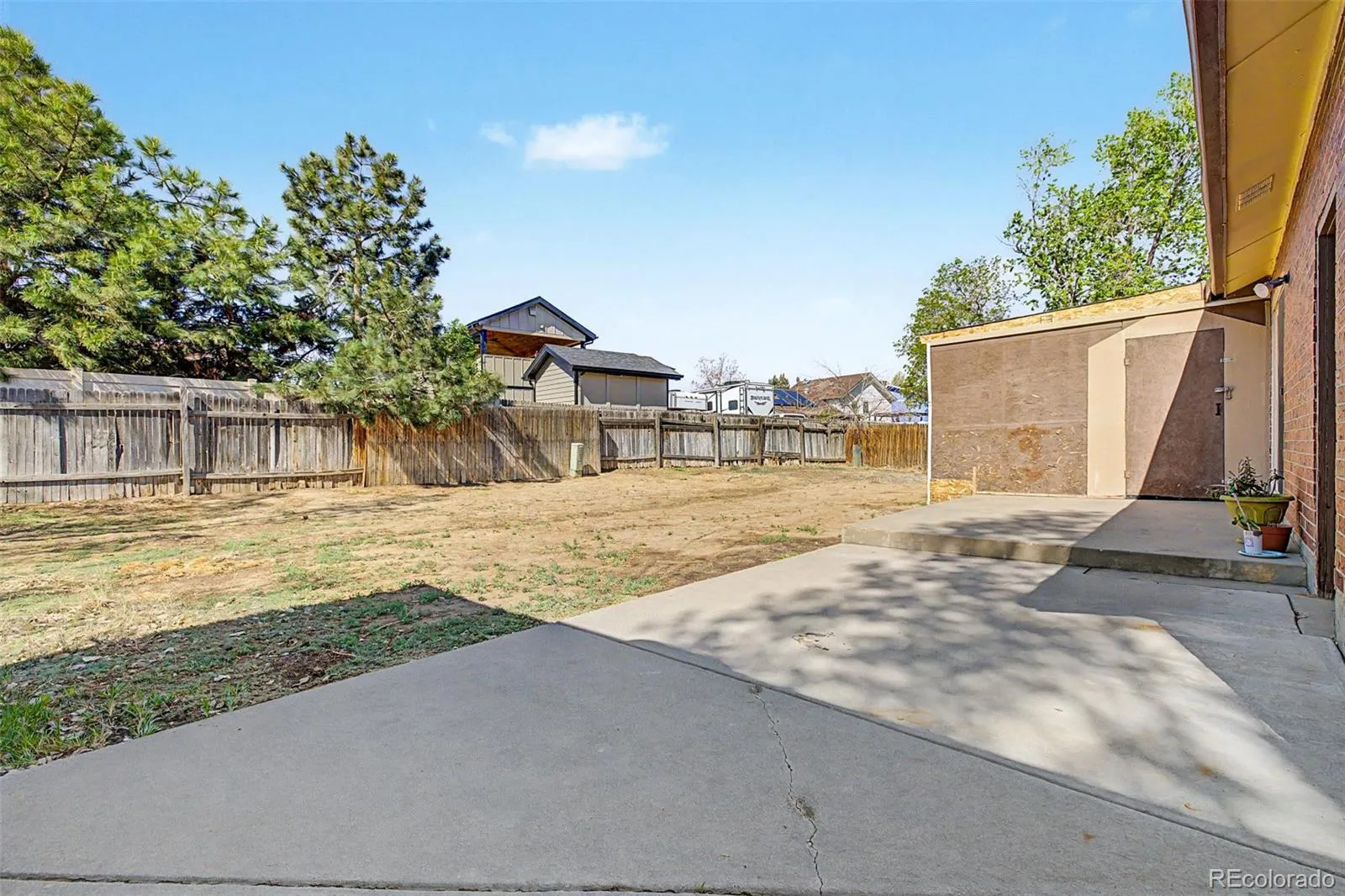 5009 Uvalda Street Denver CO 80239 MLS #REC9884140 04232026133915 1600 23