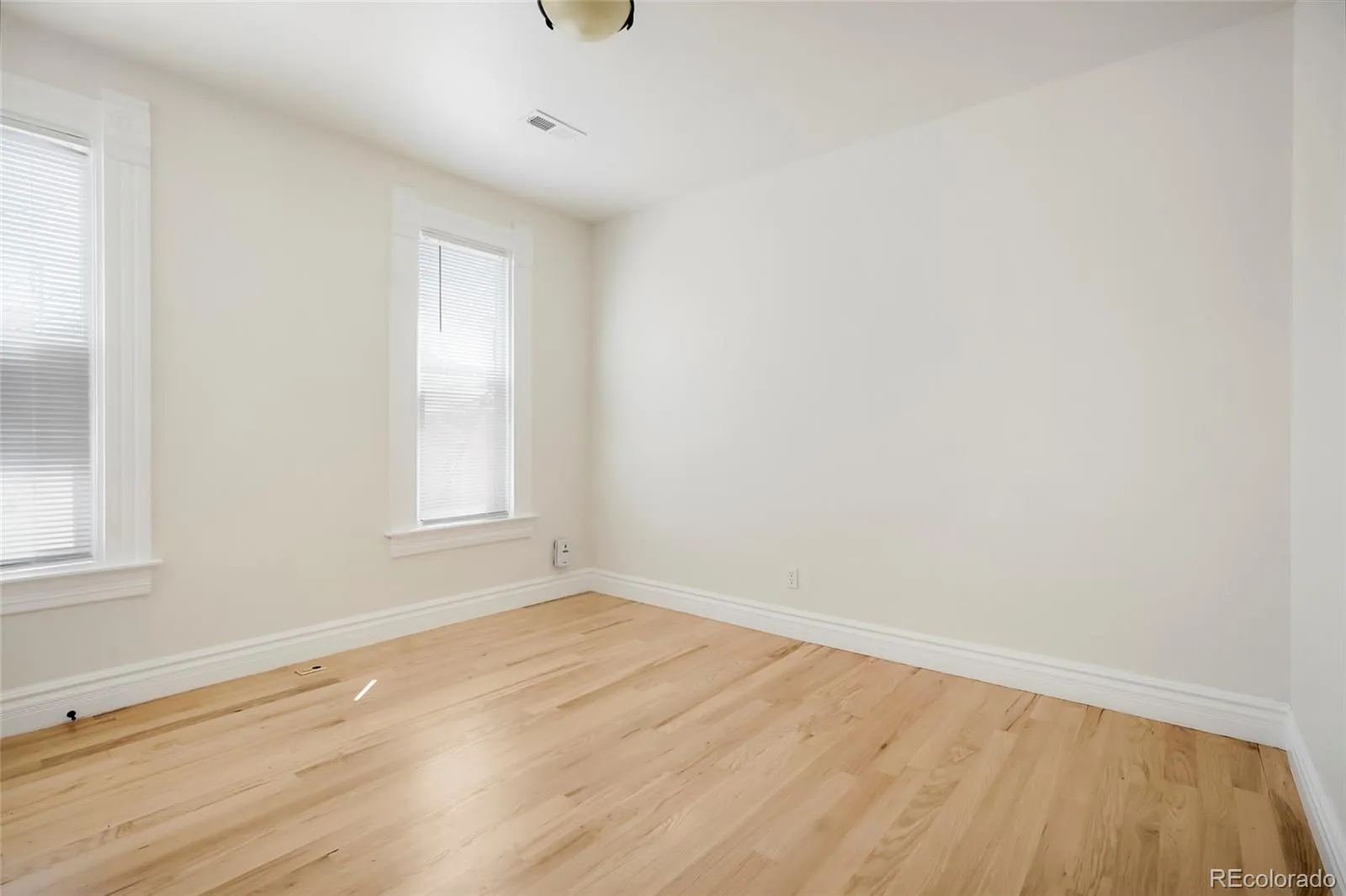 228 W 1st W Avenue Denver CO 80223 MLS #REC9885569 05182026225923 1600 15