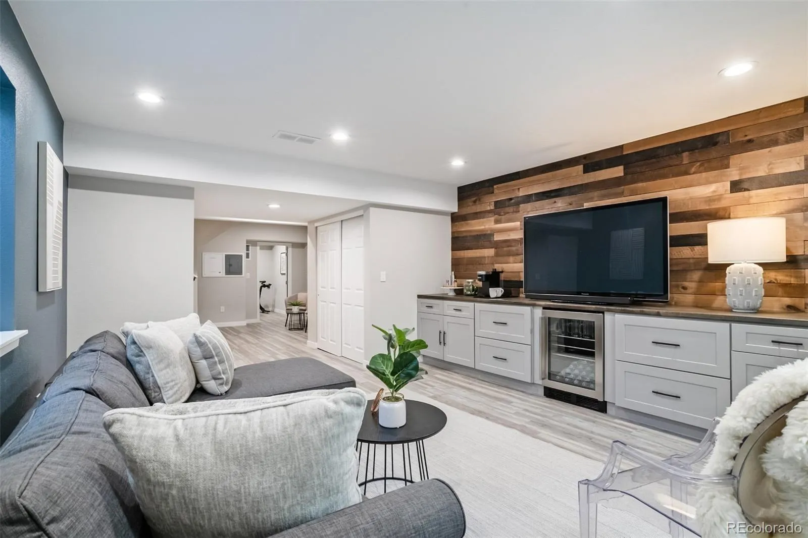9330 Dunraven Street Arvada CO 80007 MLS #REC9887018 05192026140649 1600 16