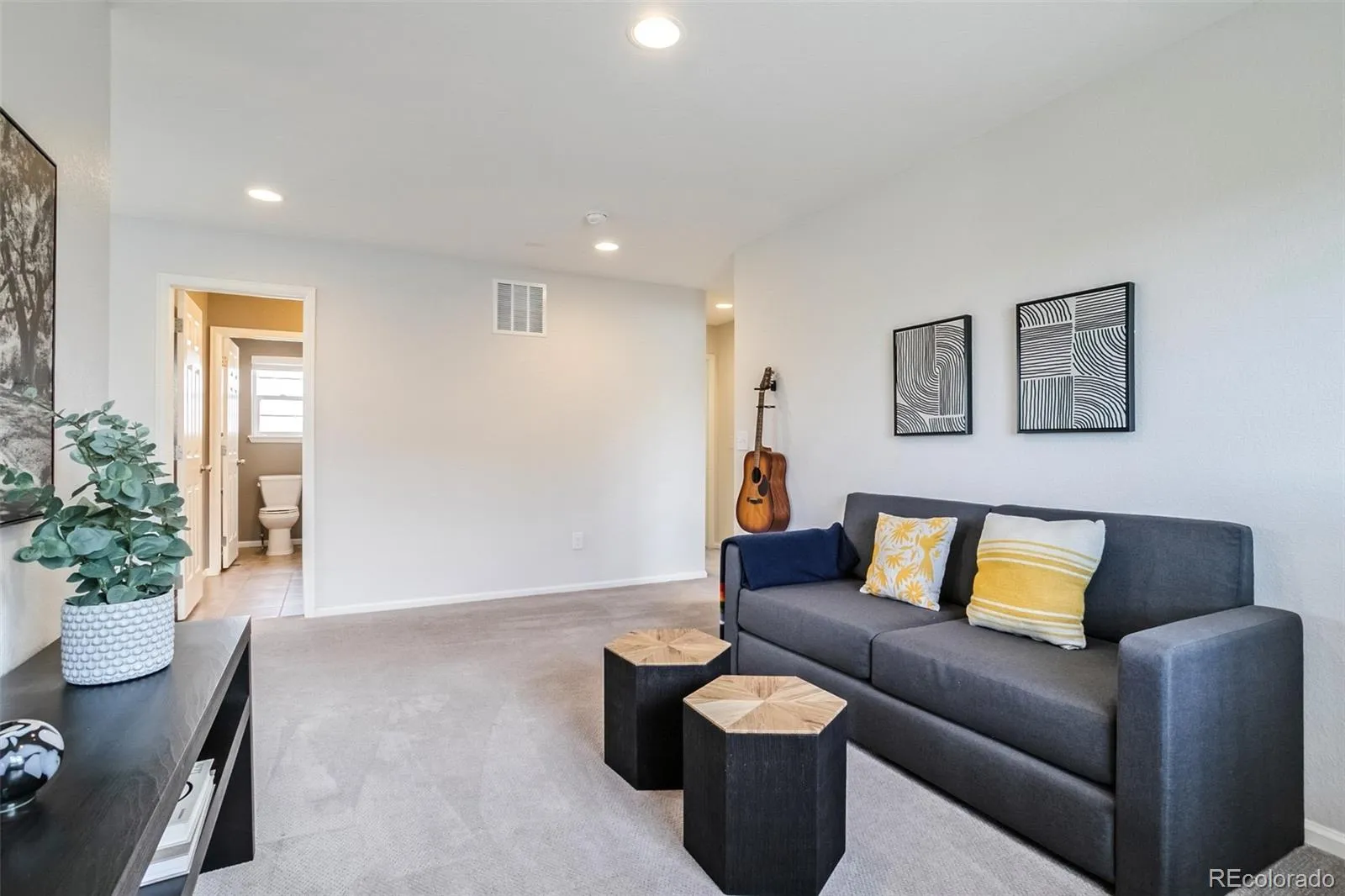9330 Dunraven Street Arvada CO 80007 MLS #REC9887018 05192026140649 1600 24