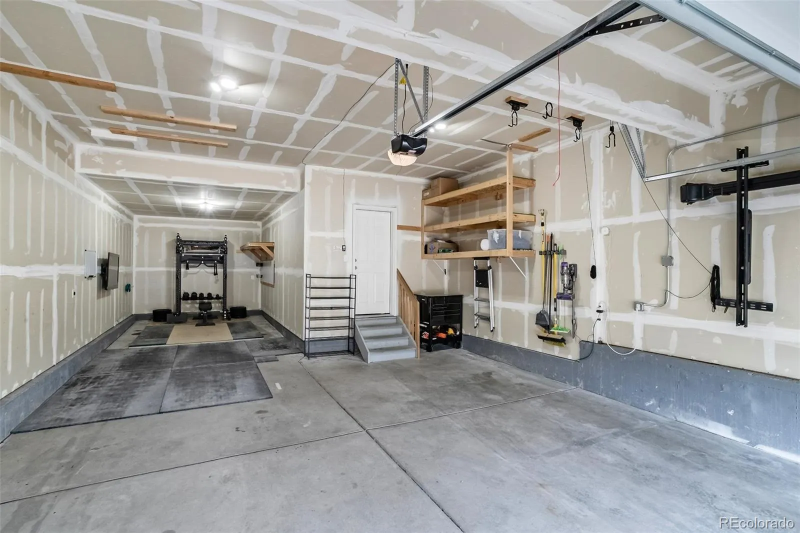 9330 Dunraven Street Arvada CO 80007 MLS #REC9887018 05192026140649 1600 37