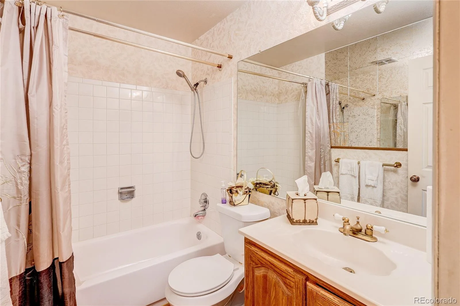 5092 Xanadu Street Denver CO 80239 | MLS #REC9887128 08292026120325 1600 14