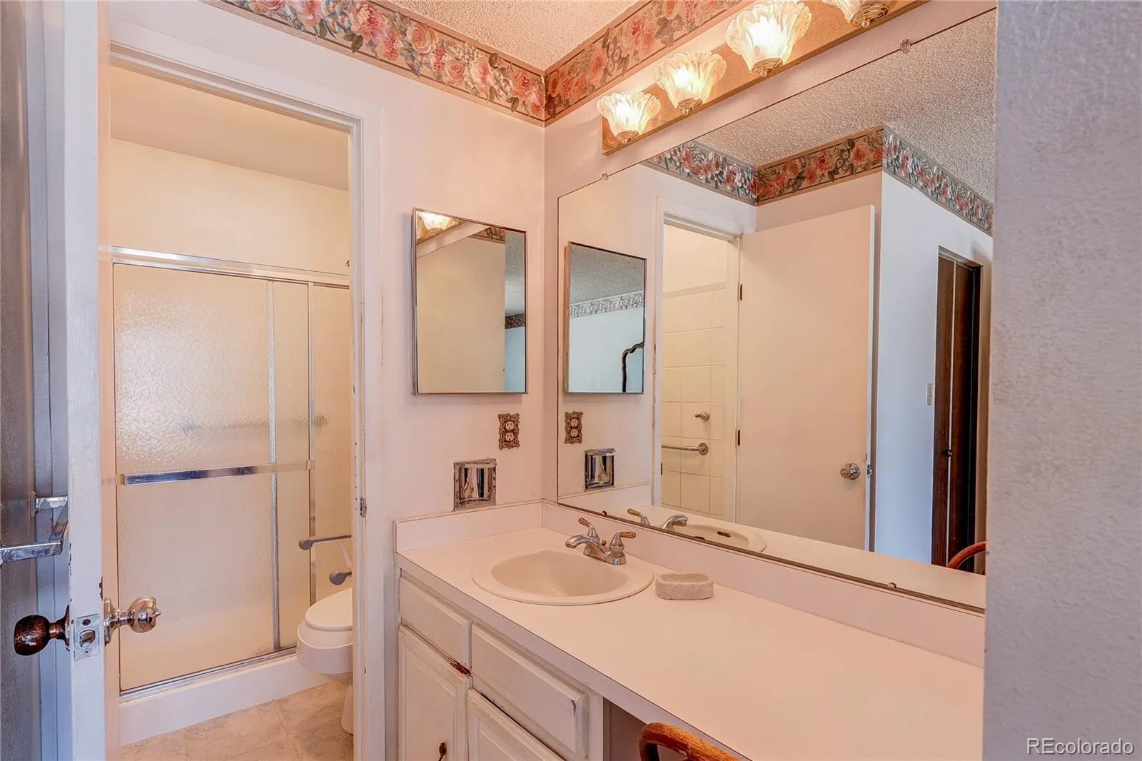 5092 Xanadu Street Denver CO 80239 | MLS #REC9887128 08292026120325 1600 18